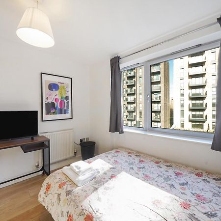 City Riverside - 2 Bedroom & Free Parking Баркинг Экстерьер фото