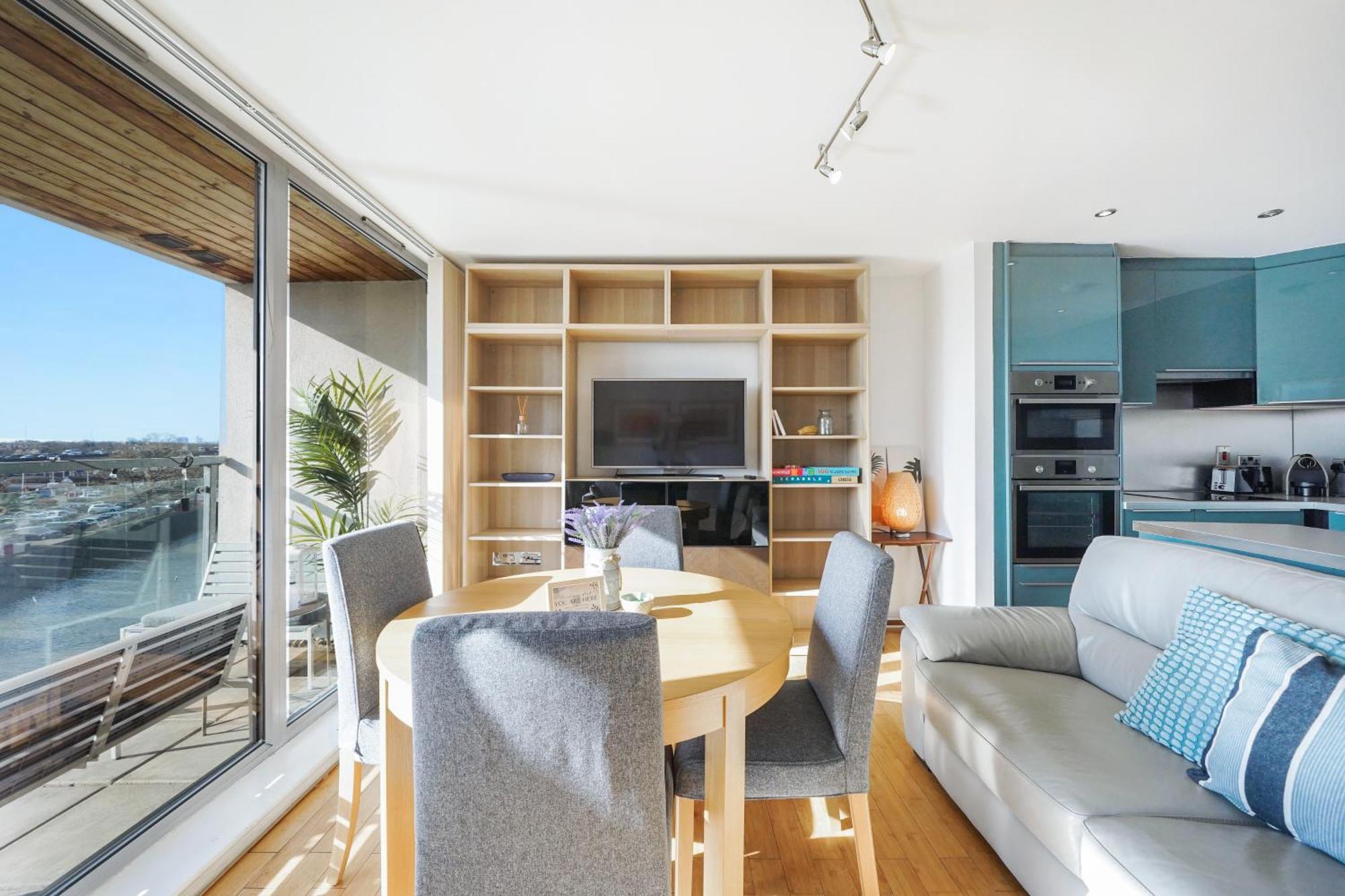 City Riverside - 2 Bedroom & Free Parking Баркинг Экстерьер фото