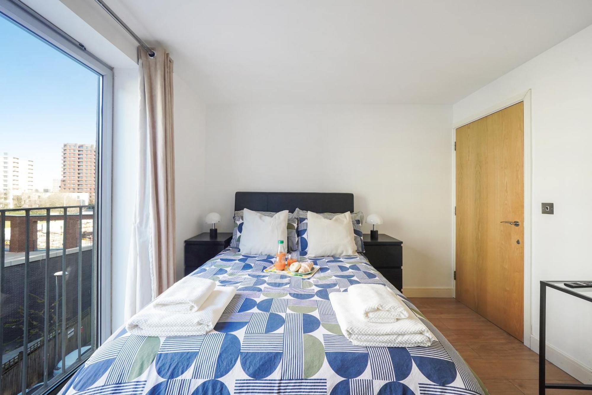 City Riverside - 2 Bedroom & Free Parking Баркинг Экстерьер фото
